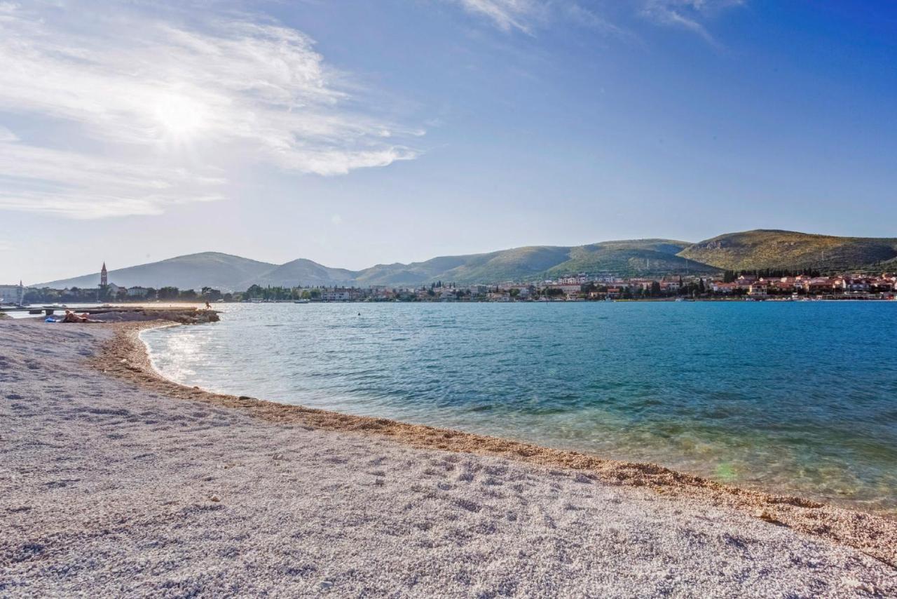 Villa Šmuketa in Trogir Haus für 4-5 Personen Exterior foto