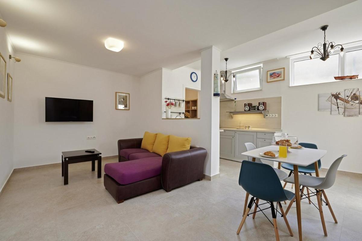 Villa Šmuketa in Trogir Haus für 4-5 Personen Exterior foto